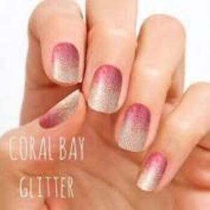 Color Street.  Coral Bay Glitter
